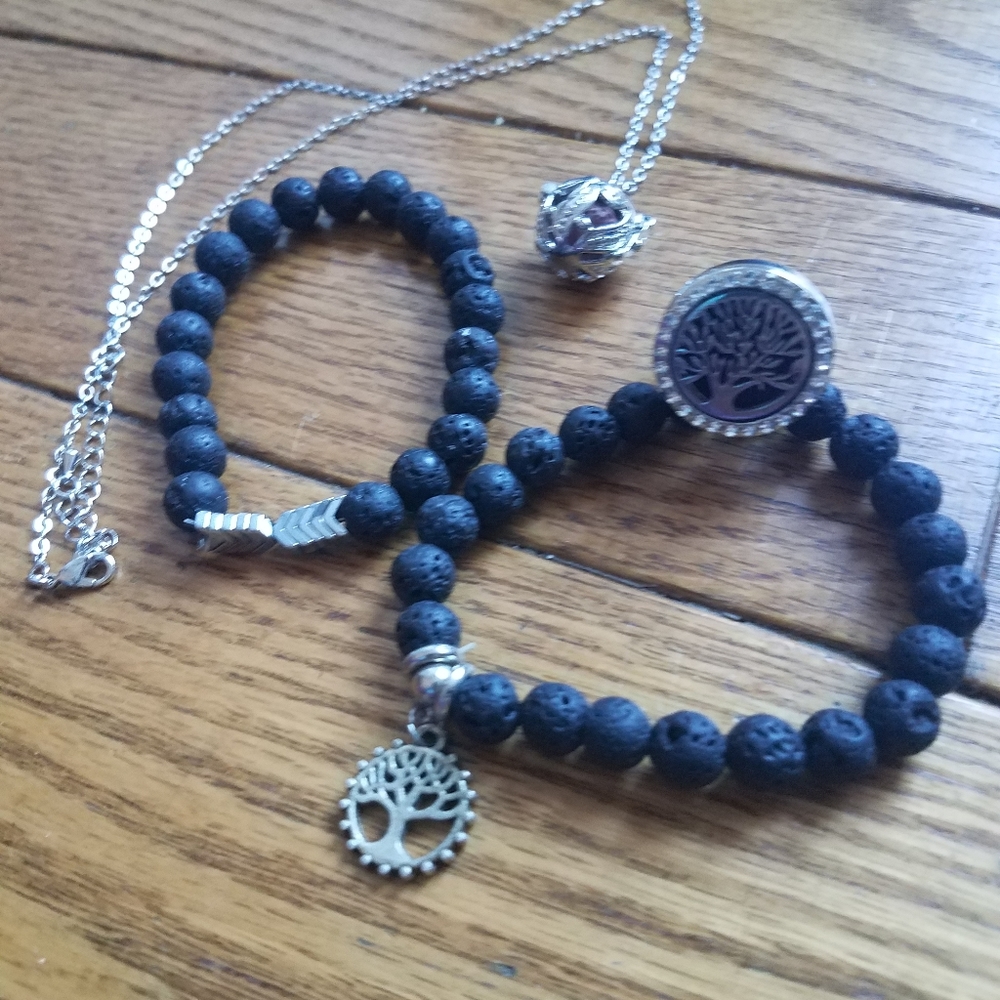 Lot of essential oil diffuser jewelry: 2 bracelets, 1 necklace, 1 ring